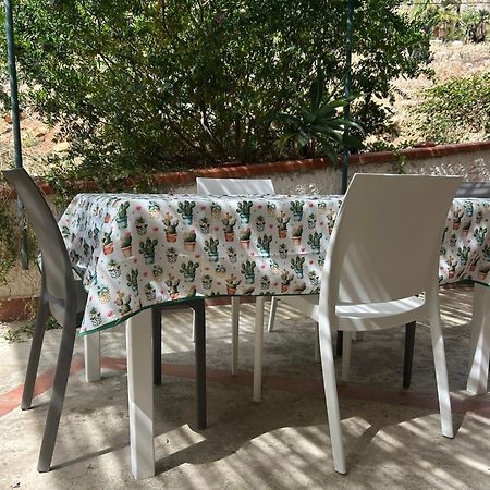 La Pineta Al Mare Apartment Ериче Екстериор снимка