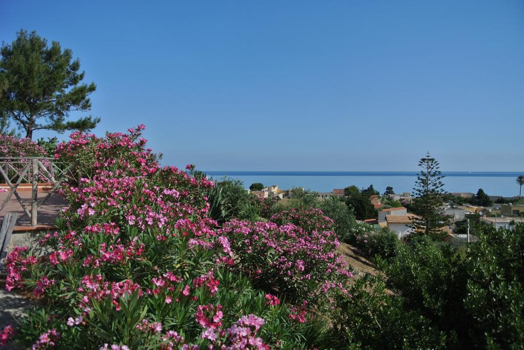 La Pineta Al Mare Apartment Ериче Екстериор снимка